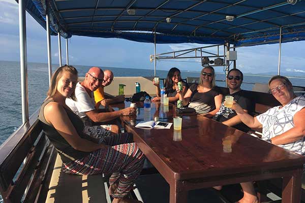 MV Oktavia - Dining area