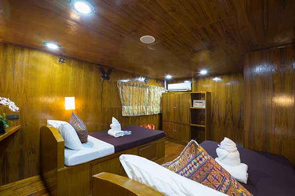 MV Sawasdee Fasai - master cabin
