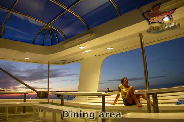 Somboon 4 - Dining area