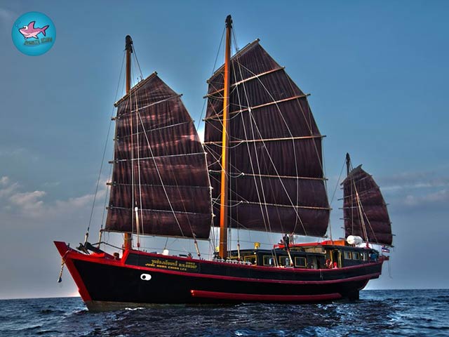 The Junk liveaboard - Phuket, Thailand